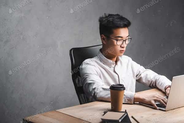 Quelles techniques de SEO organique sont recommandées pour une start-up de livraison de repas locaux ?